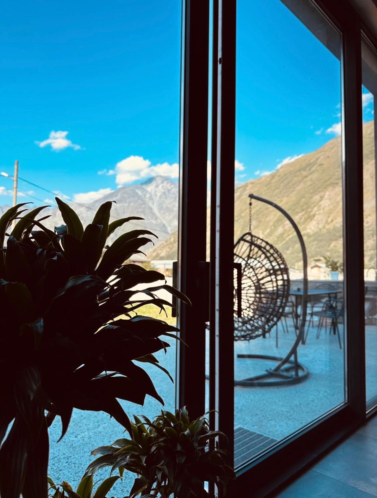 הוילה Alpine Escape Kazbegi מראה חיצוני תמונה